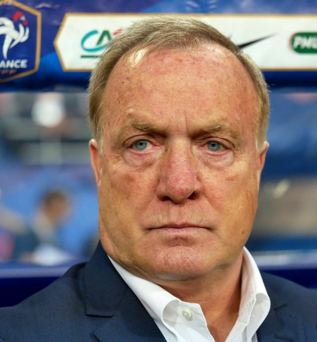 78 Yaşındaki Dick Advocaat Curaçao ile Devam Ediyor! Sözleşmesi Uzatıldı
