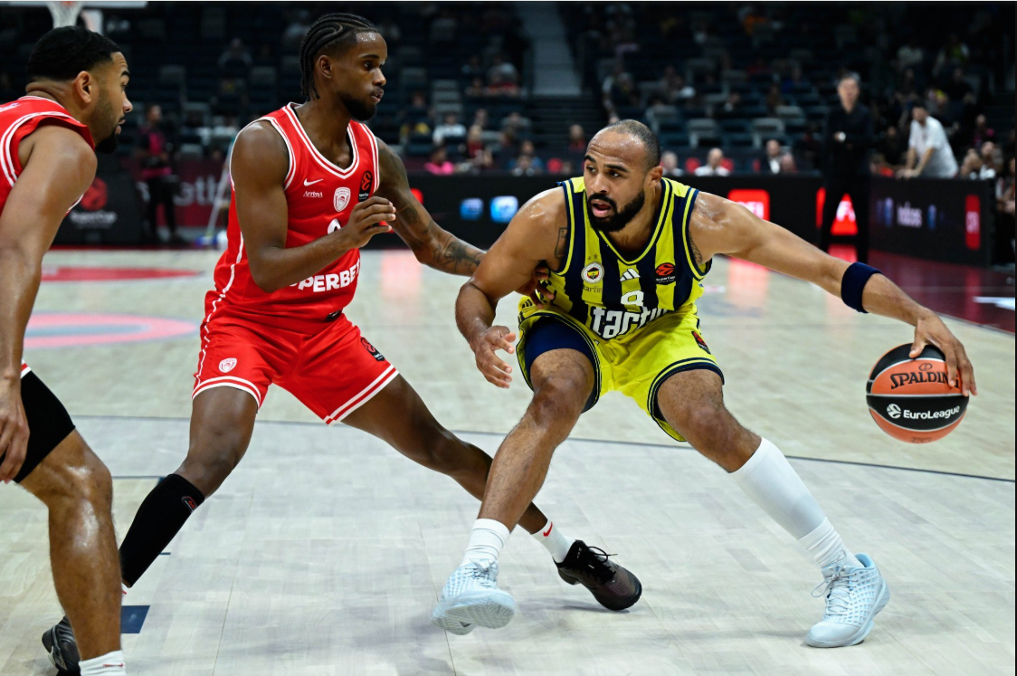 Olympiakos 92-90 Fenerbahçe Tarfin: Sarı-Lacivertliler Final Şansını Kaçırdı