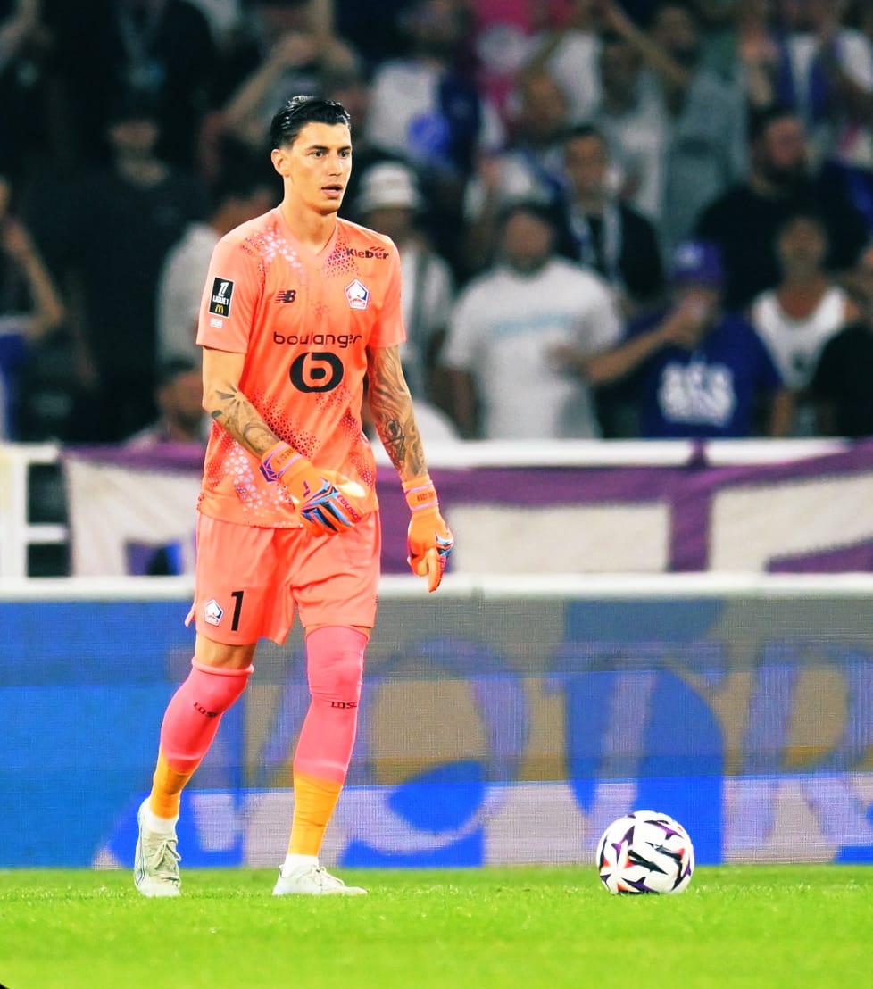 BERKE ÖZER DEVLEŞTİ!  Lille’in Galibiyetinde Türk Kaleciden İnanılmaz Performans