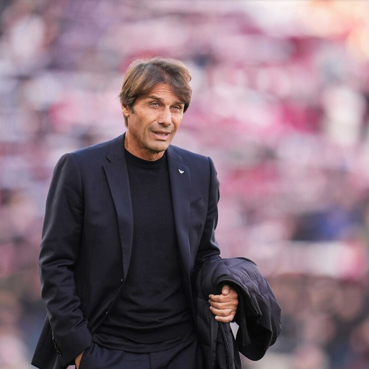 Juventus, kulüpsüz durumda bulunan Antonio Conte’yi yakından takip ediyor.