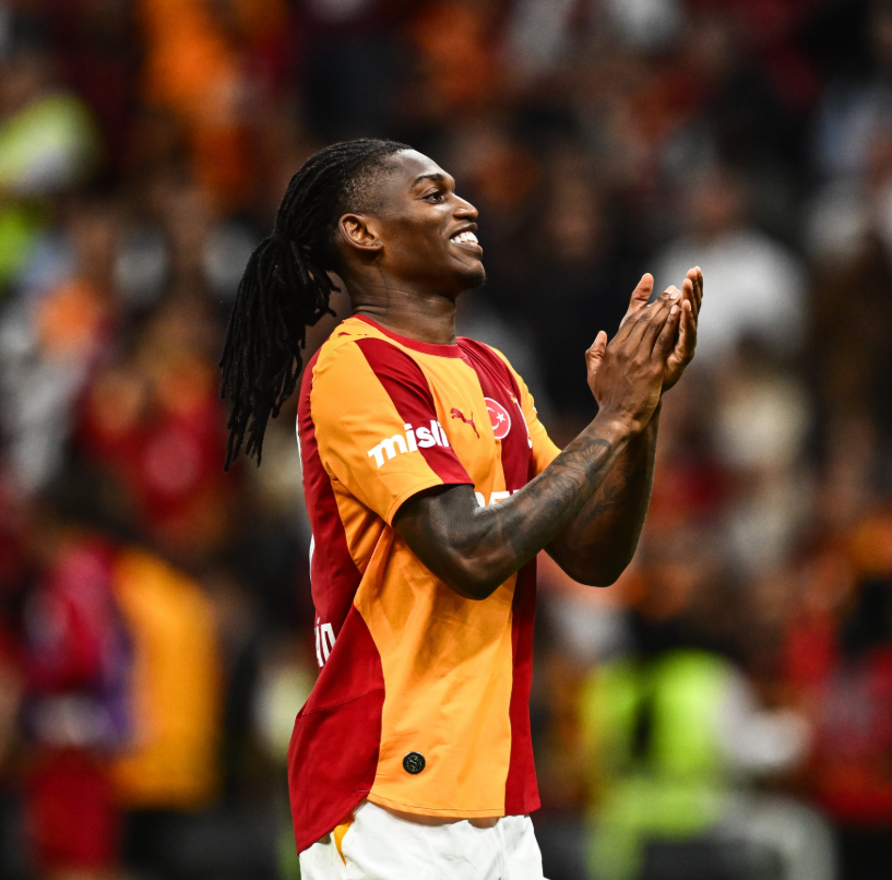 Rafael Leao’dan Galatasaray için şampiyonluk mesajı: “Olağanüstü bir şey başarabiliriz”